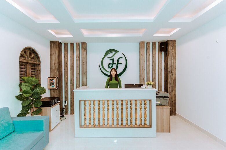 Happy Forest Hotel