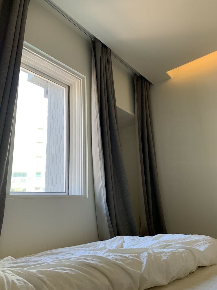 Dmyk Hotel