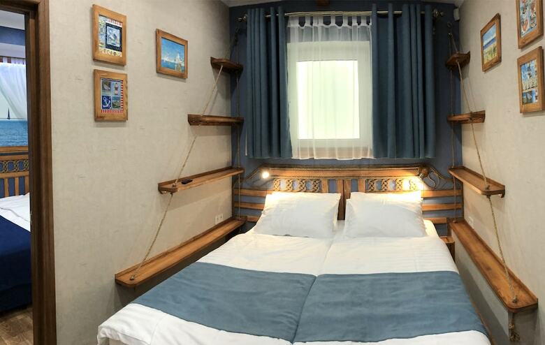 Lucky Ship. Art Hotel