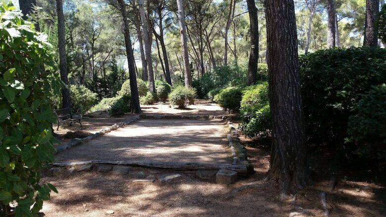 Bed & Breakfast Domaine Des Restanques