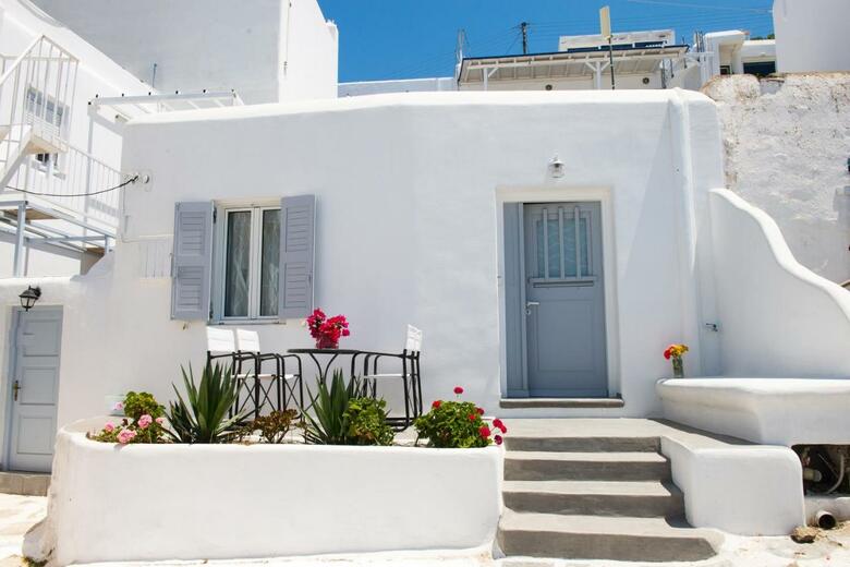Chora House