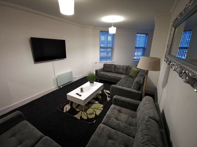 Cr Apartments Anfield