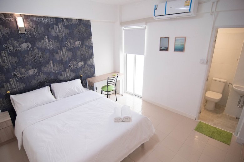 Malizon Hotel & Residences