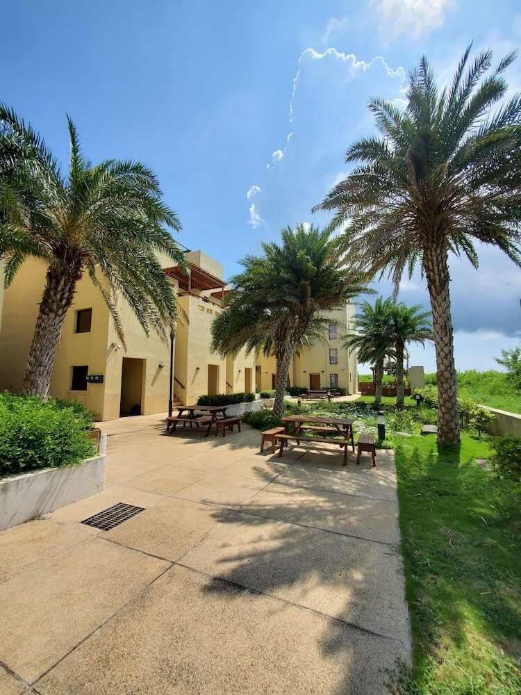 Oasis Hotel