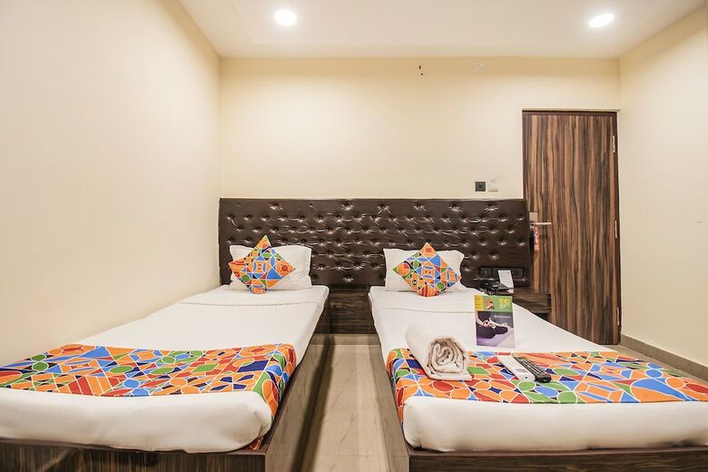 Hotel Fabexpress Lions India