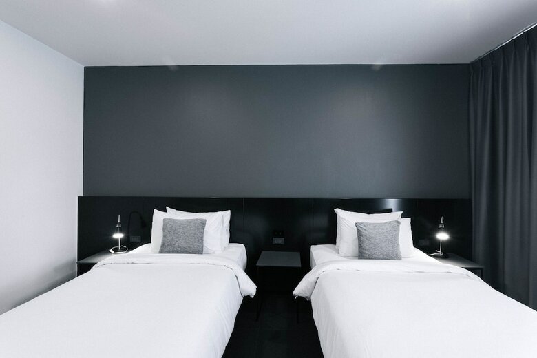 Crew Hotel