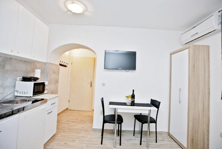 Vukovarska Studio Apartment