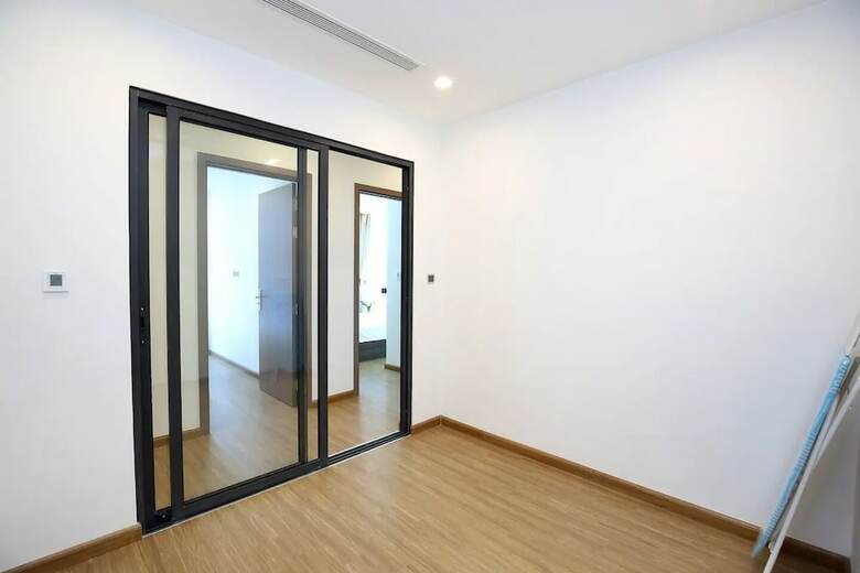 Bayhomes Metropolis Serviced Apartment