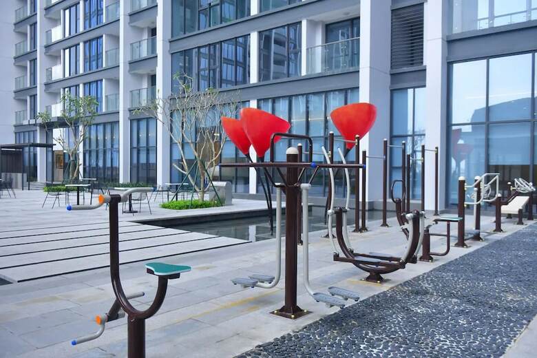 Bayhomes Metropolis Serviced Apartment