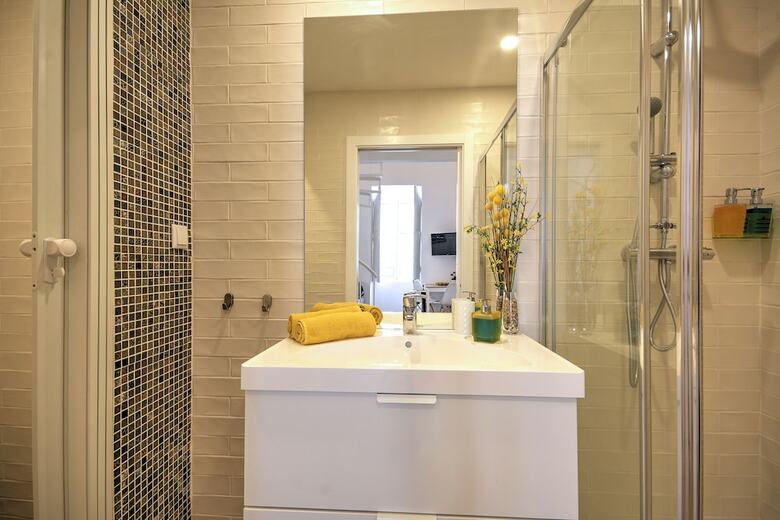 Apartamentos Yellow Barqueta Studio
