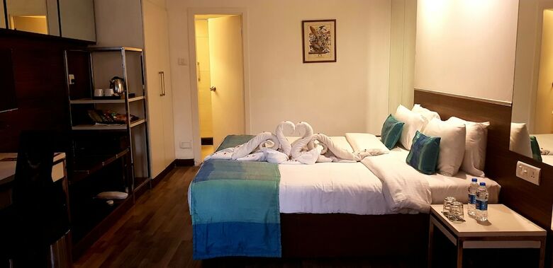 Hotel Regenta Place
