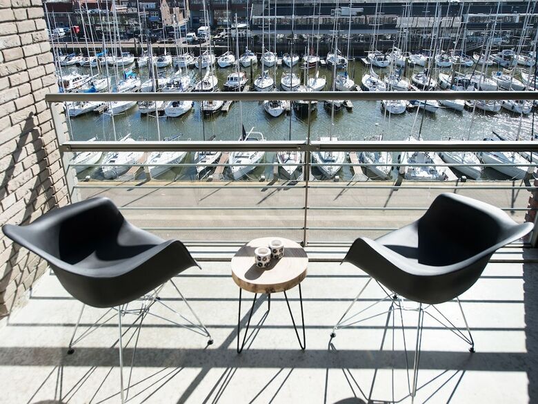 Bizstay Harbour Scheveningen Apartments
