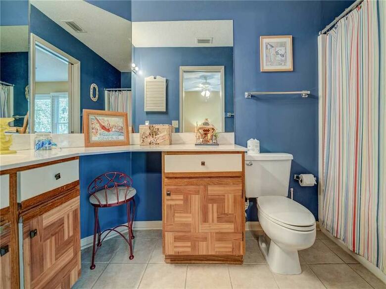 Ocean Breeze 14 - Two Bedroom Condo