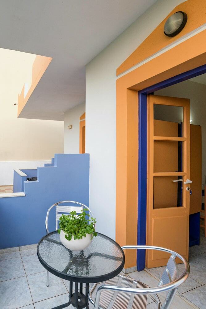Aparthotel Eltina Apartments