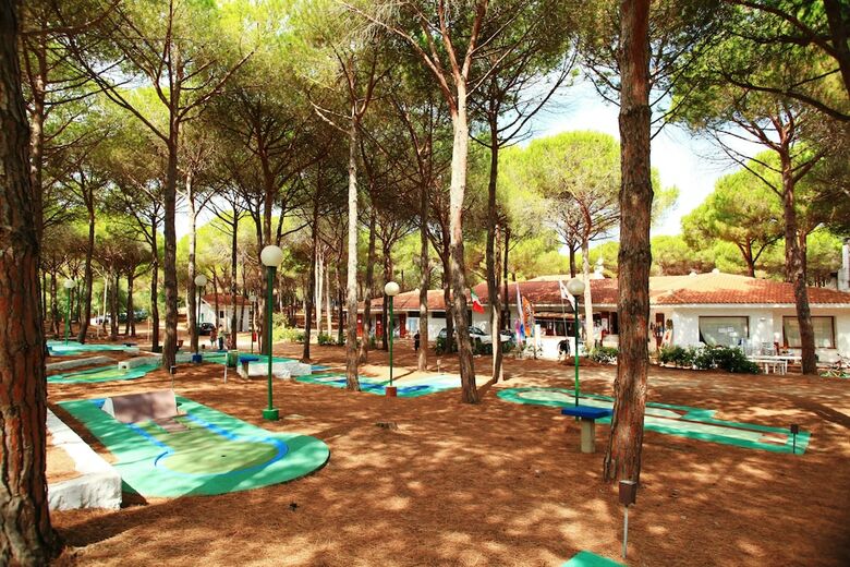 Happy Camp In Camping Bella Sardinia