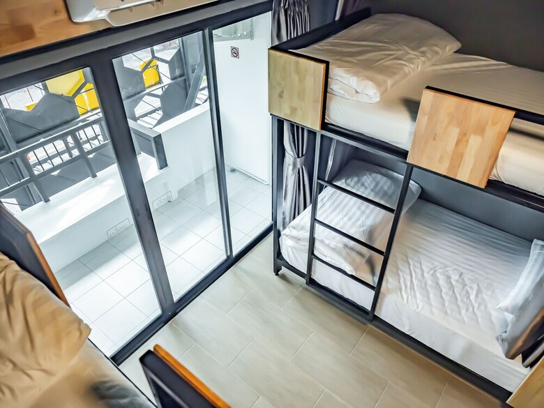Hostal Ray Coffee Bar & Hostel - Adults Only