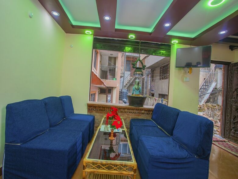Oyo 264 Hotel Antique Kutty