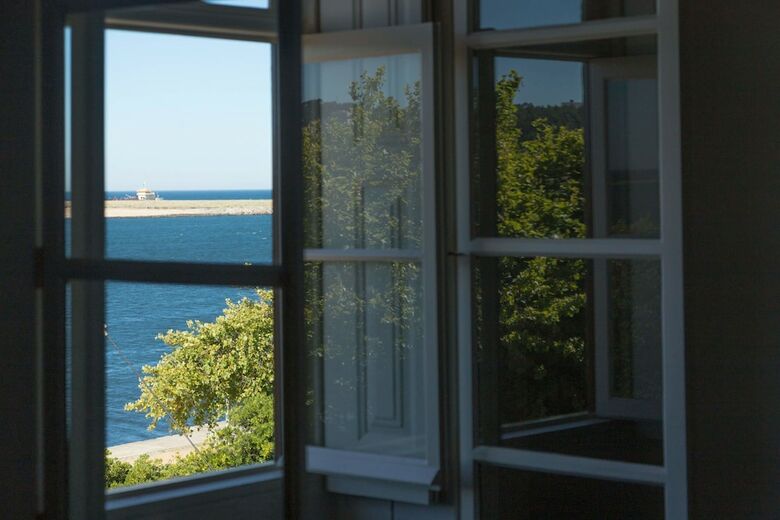 Bed & Breakfast Duas Portas Townhouse