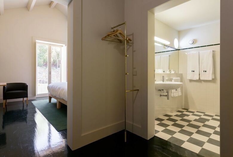 Bed & Breakfast Duas Portas Townhouse