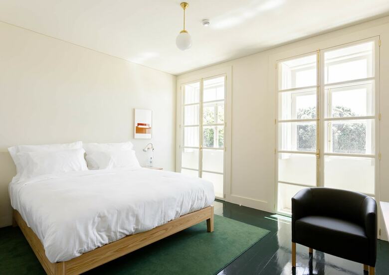 Bed & Breakfast Duas Portas Townhouse