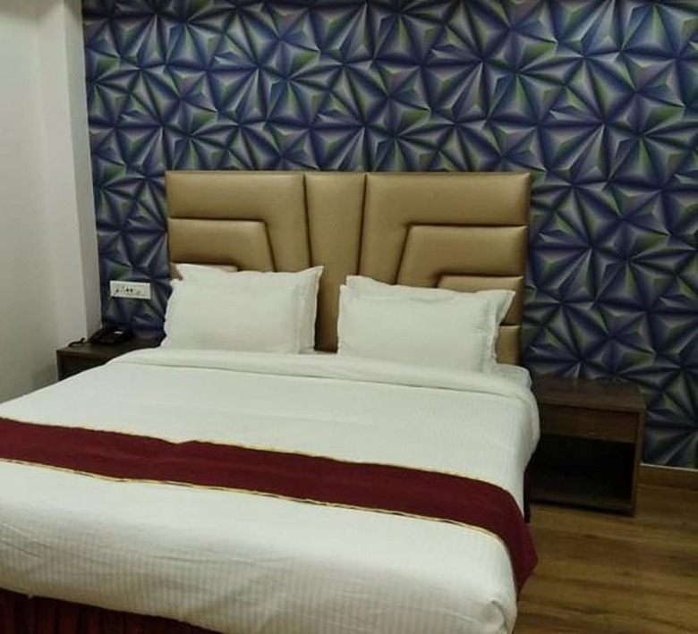 Hotel Vrinda Regency