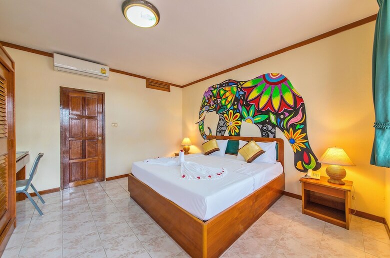 Panda Hotel?patong Beach?