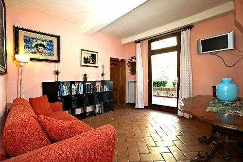 Piazza Paradiso Accomodation