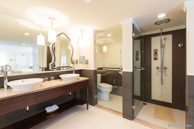 Hotel Villa Song Saigon
