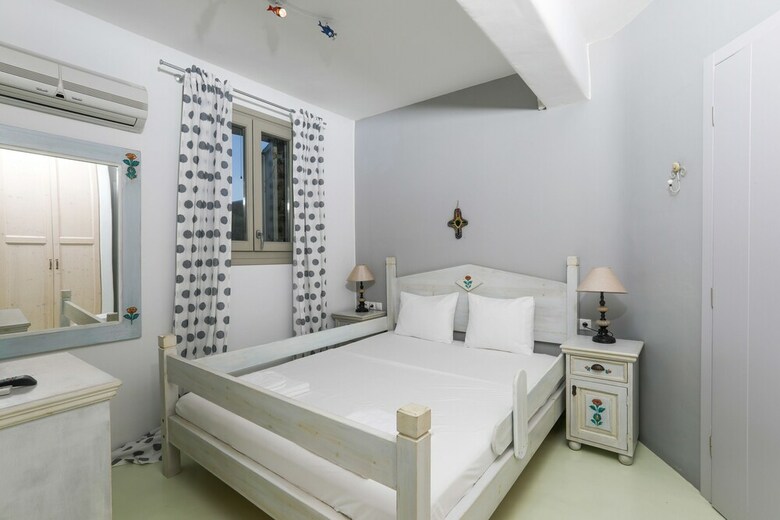 Avra House