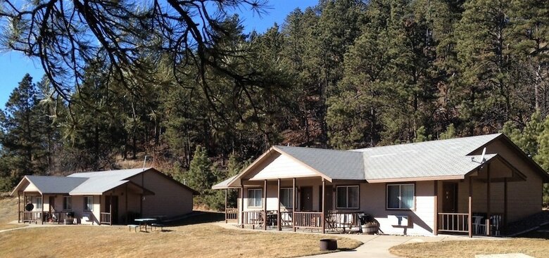 Cabana Elk Creek Resort