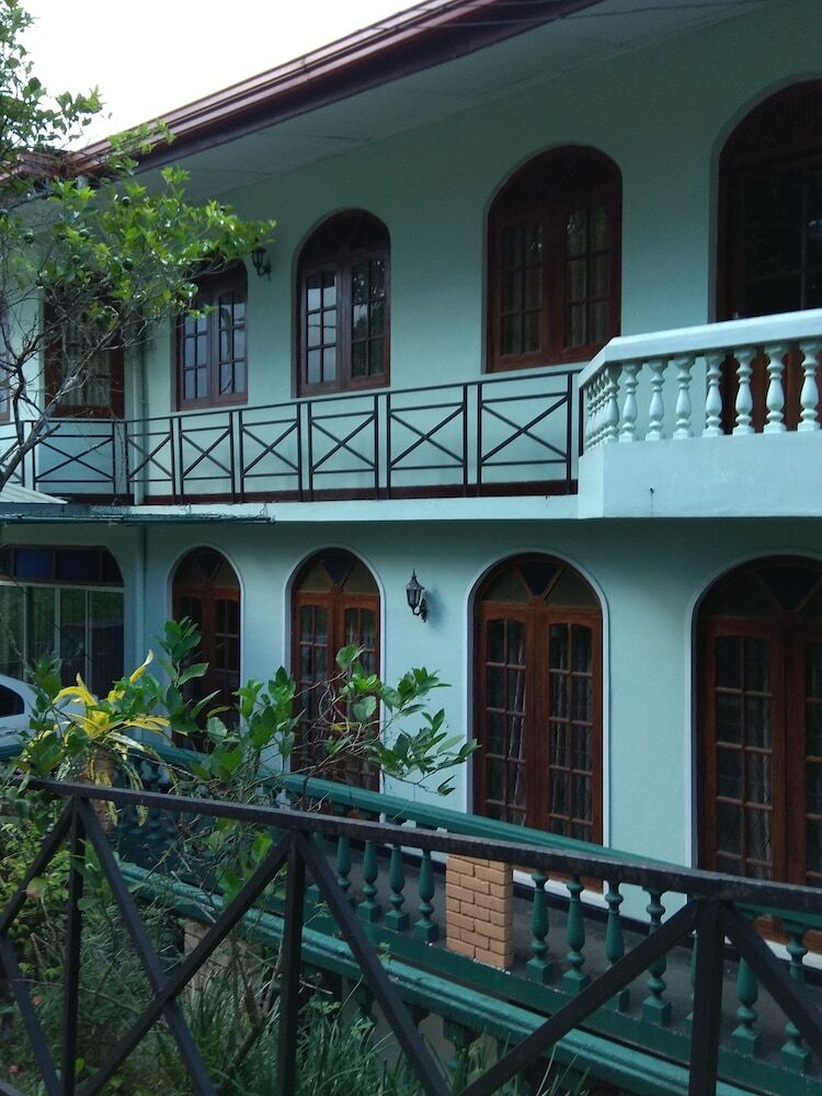 Hotel 43 Homestay