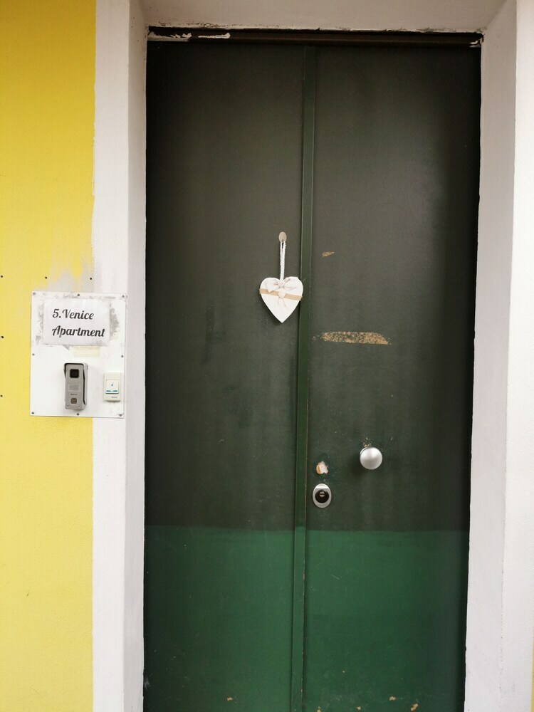 Venice City Apartments