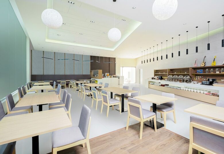 Aparthotel Somerset Harbourview Sri Racha