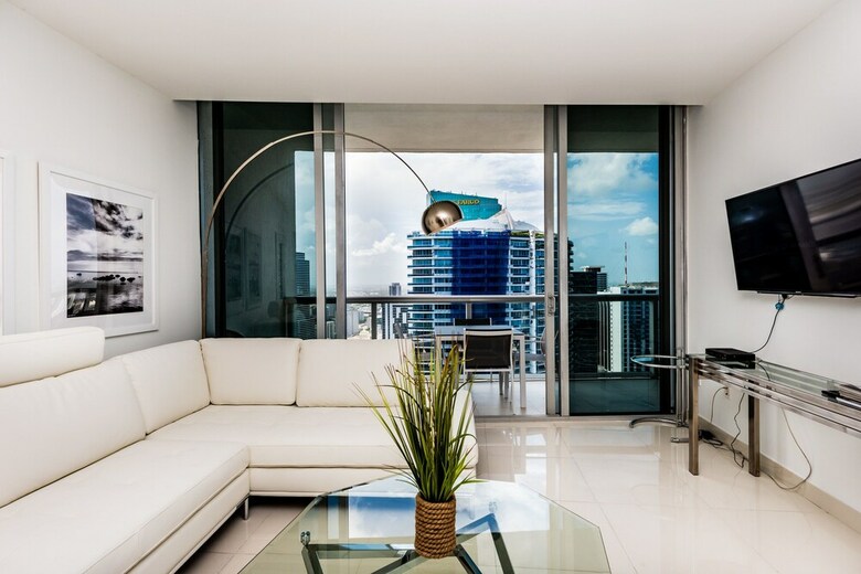 Miami Icon Penthouse By Caema