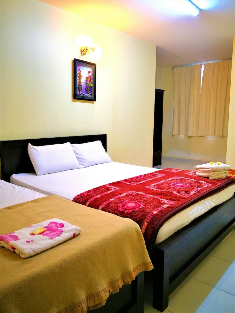 Zahaar Hotel