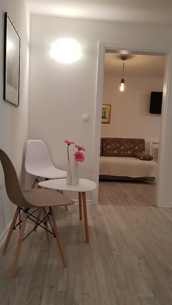 Apartamentos Galeria Nura