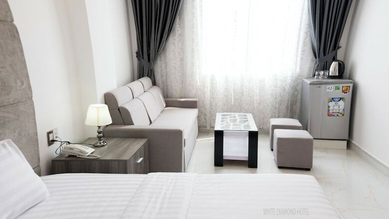 White Diamond Hotel