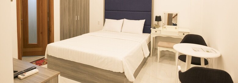 White Diamond Hotel