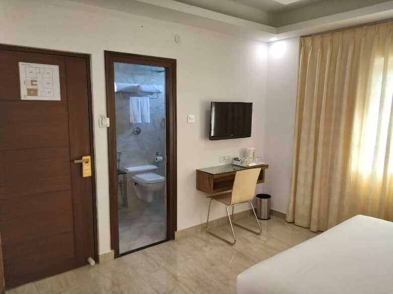 Hotel X By Bloom | Indiranagar