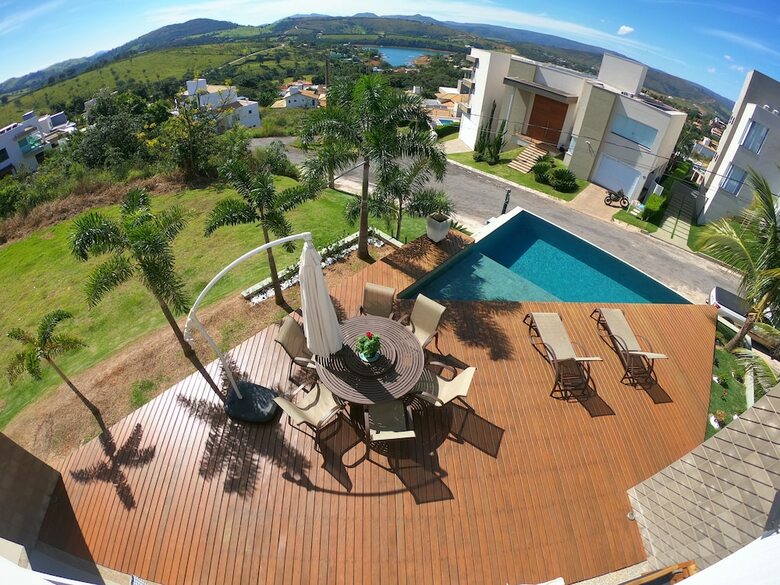 Casa de Luxo Em Escarpas Com 5 Su�tes