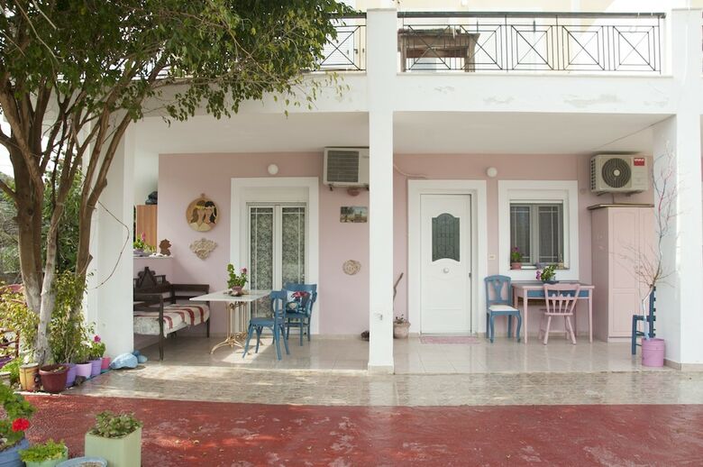 Brezza Apartment B