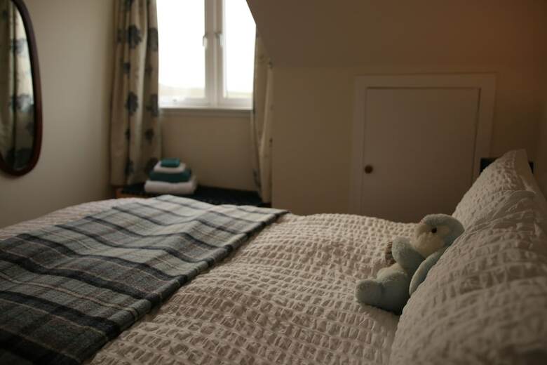Decca Apartments