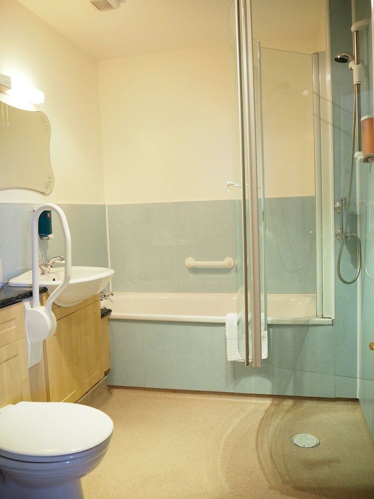 Decca Apartments
