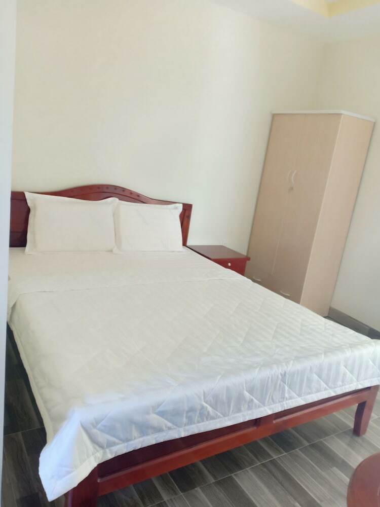 Hotel Khach San Quynh Phat