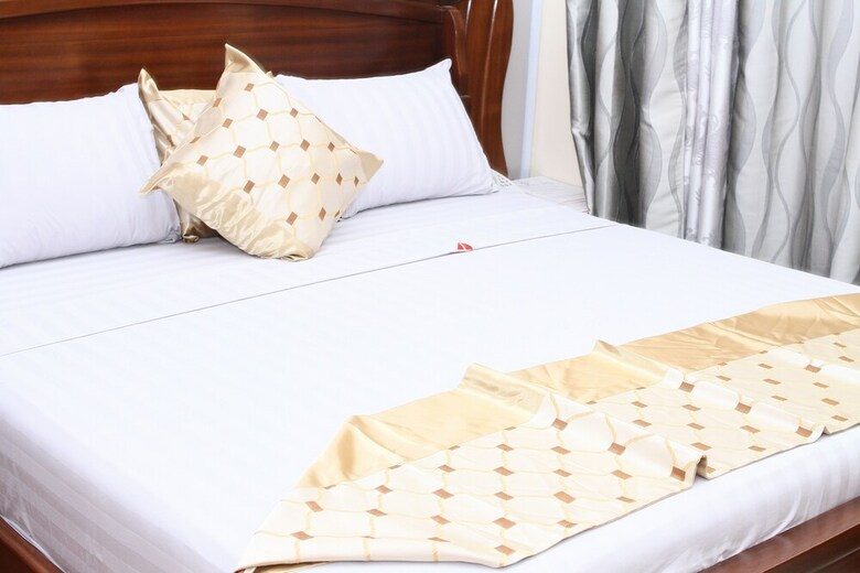 Plus 33 Hotel