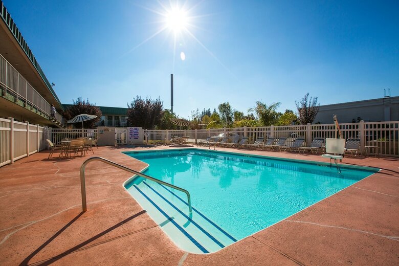 Motel University Inn