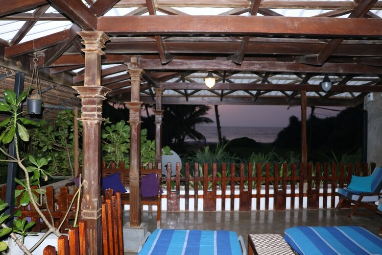 Hotel Whispering Ocean
