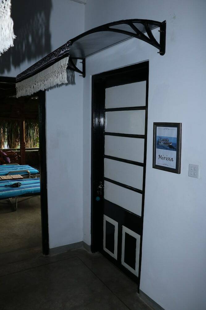 Hotel Whispering Ocean