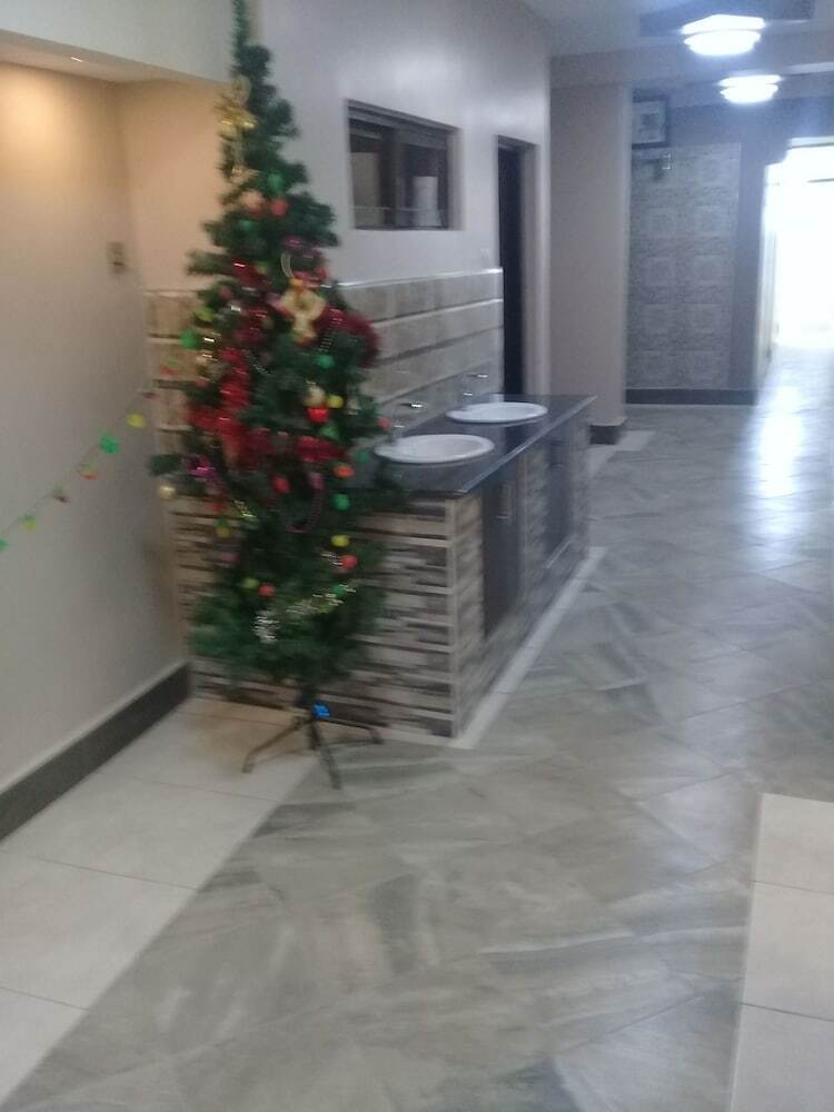 Hotel Wagon Wheel
