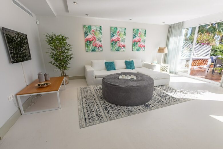 Guadalmina Beachfront Villa